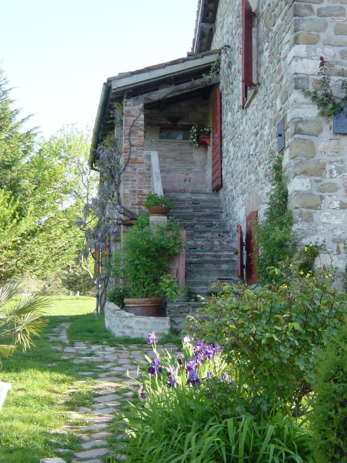 La Brocca Di Valdichiascio Villa Gubbio Buitenkant foto