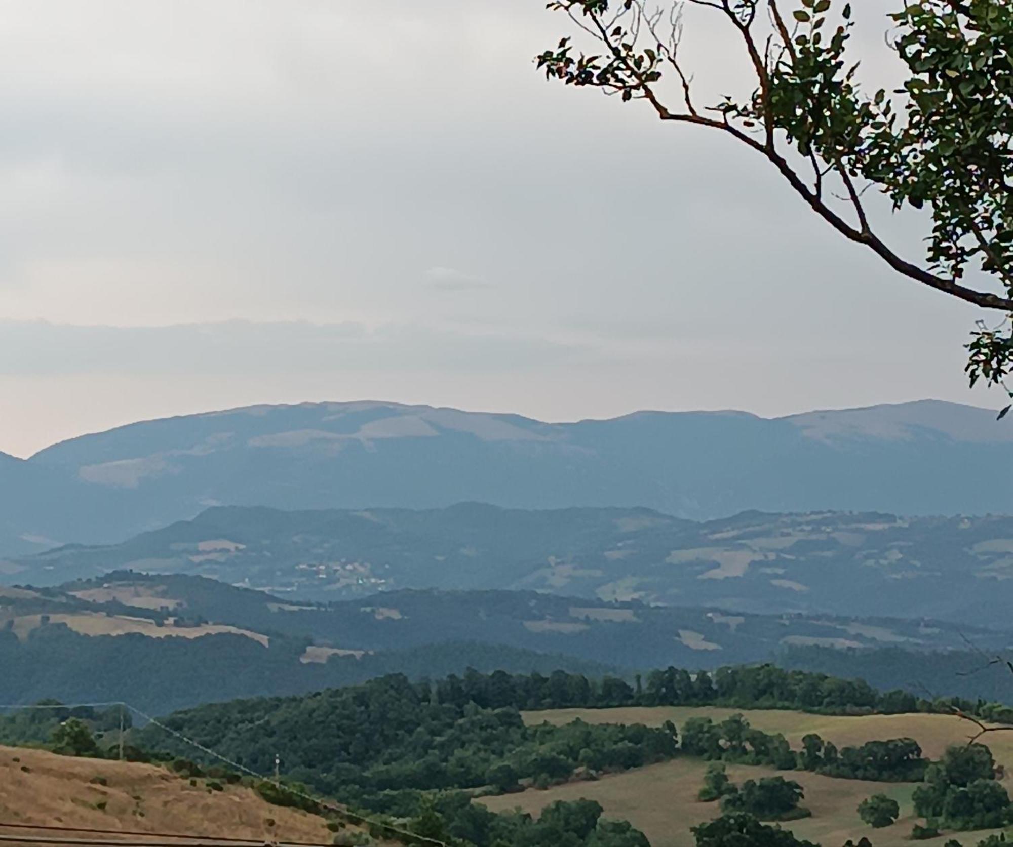 La Brocca Di Valdichiascio Villa Gubbio Buitenkant foto
