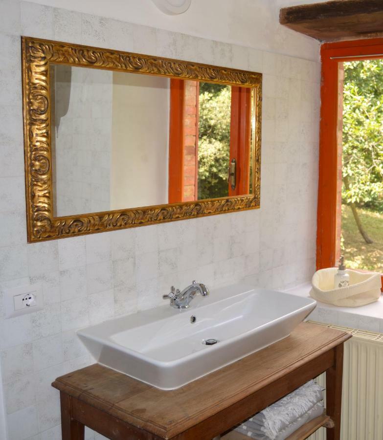 La Brocca Di Valdichiascio Villa Gubbio Buitenkant foto